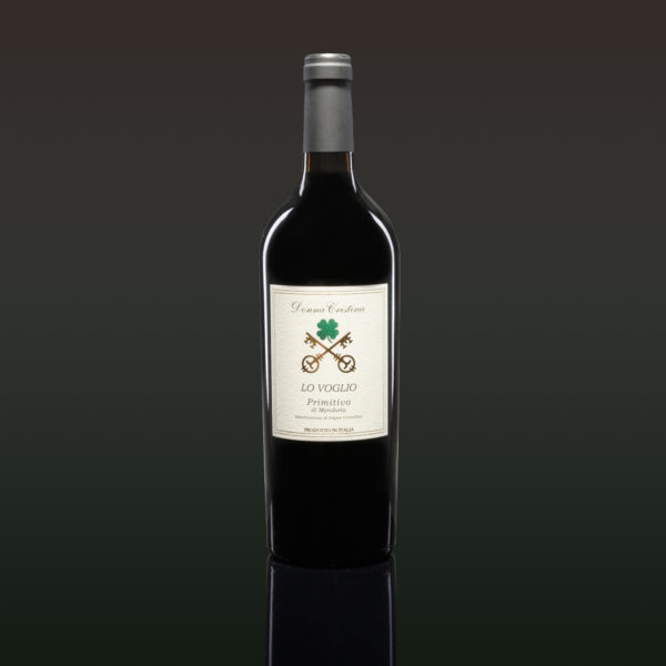 «Lo Voglio» Primitivo di Manduria D.O.C. Deep red with purple reflexions. Extreme fruited and velvety. Persistent in after-taste. Irresistible for red-fruits lovers. Concentrated. Listen to the description